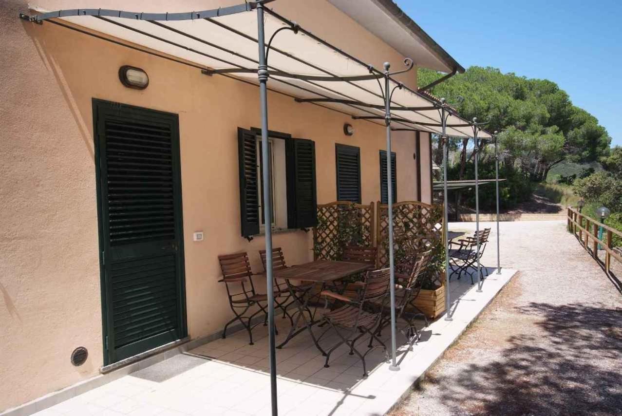 Residence Della Luna Porto Azzurro Exterior photo