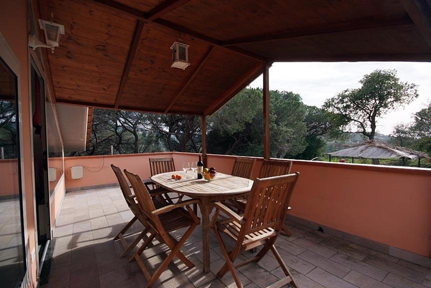 Residence Della Luna Porto Azzurro Exterior photo